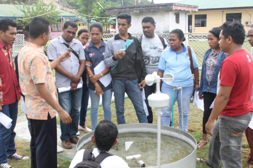 Galleri Kunjungan, Mahasiswa UNTRIB