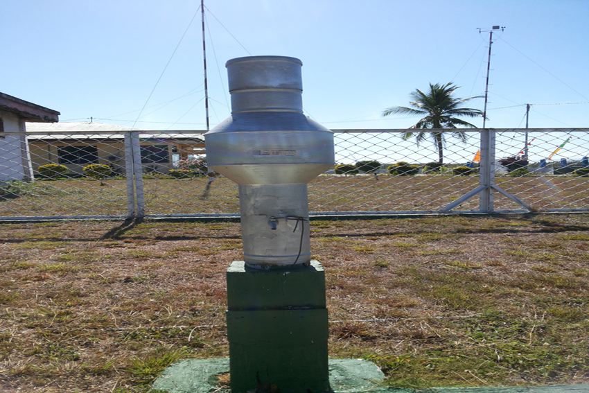 Galleri Alat Meteo, Penakar Hujan Obs